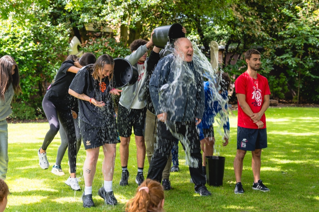 Village Camps International Summer Camp England 2024-07-27 https://www.villagecamps.com/journals_admin/images/2711-2663-_DSC8578.jpg