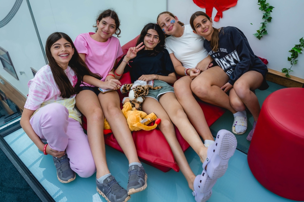 Village Camps International Summer Camp England 2024-07-27 https://www.villagecamps.com/journals_admin/images/2713-7848-_DSC9737-2.jpg