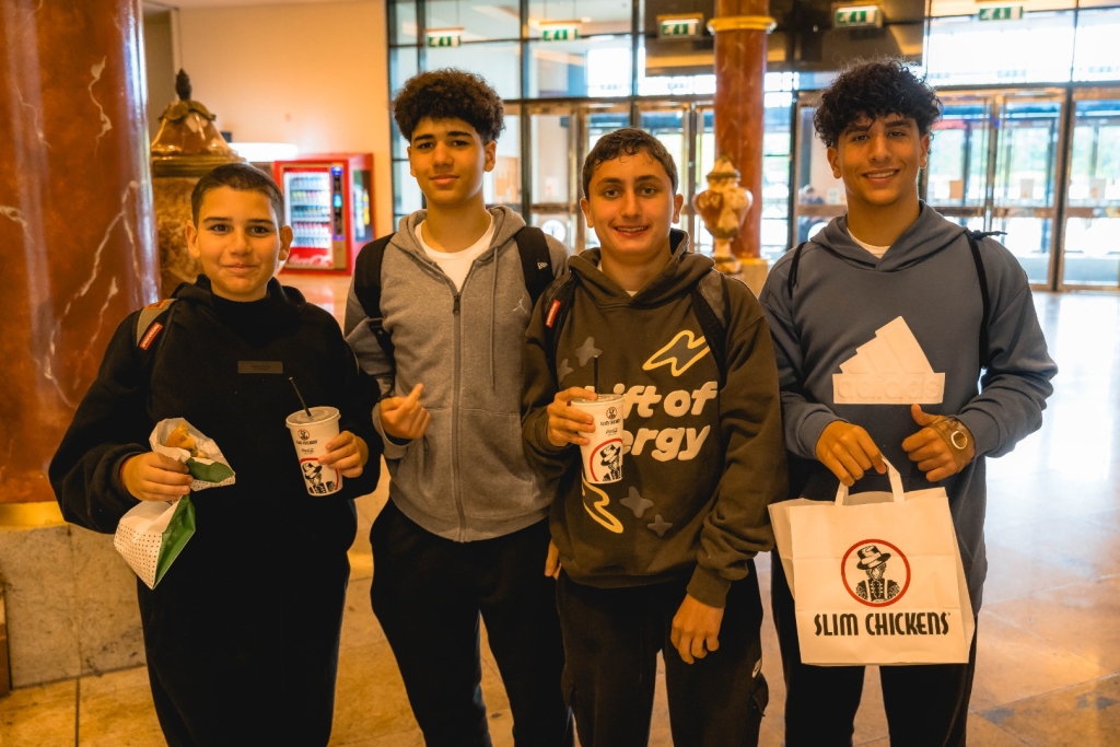 Village Camps International Summer Camp England 2024-07-27 https://www.villagecamps.com/journals_admin/images/2714-0652-_DSC9984.jpg