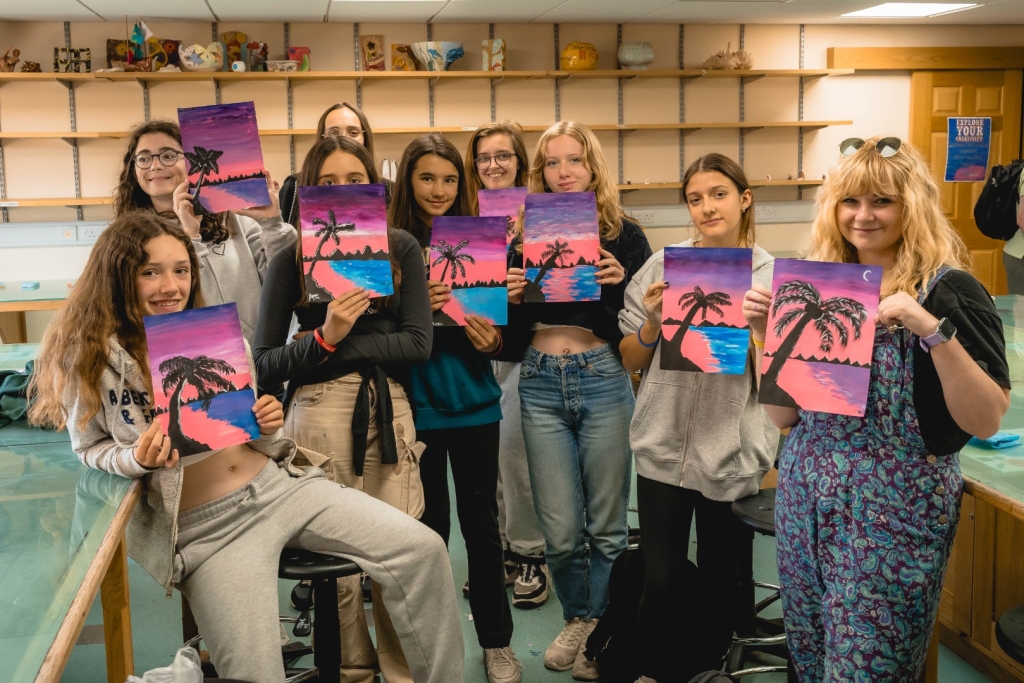 Village Camps International Summer Camp England 2024-07-27 https://www.villagecamps.com/journals_admin/images/2716-6532-_DSC0555.jpg