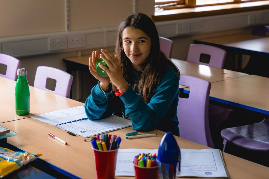 Village Camps International Summer Camp England 2024-07-27 https://www.villagecamps.com/journals_admin/images/2718-0988-Village_Camps_York_day10_06.jpg