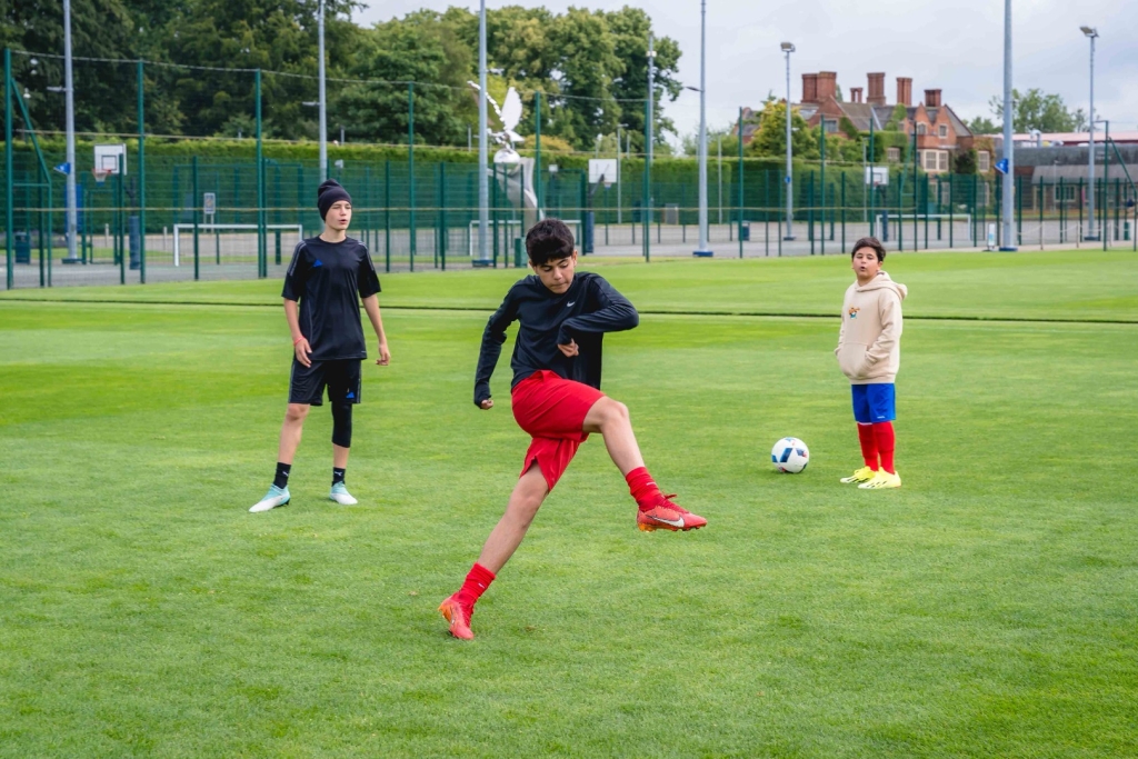 Village Camps International Summer Camp England 2024-07-27 https://www.villagecamps.com/journals_admin/images/2718-0992-Village_Camps_York_day10_43.jpg