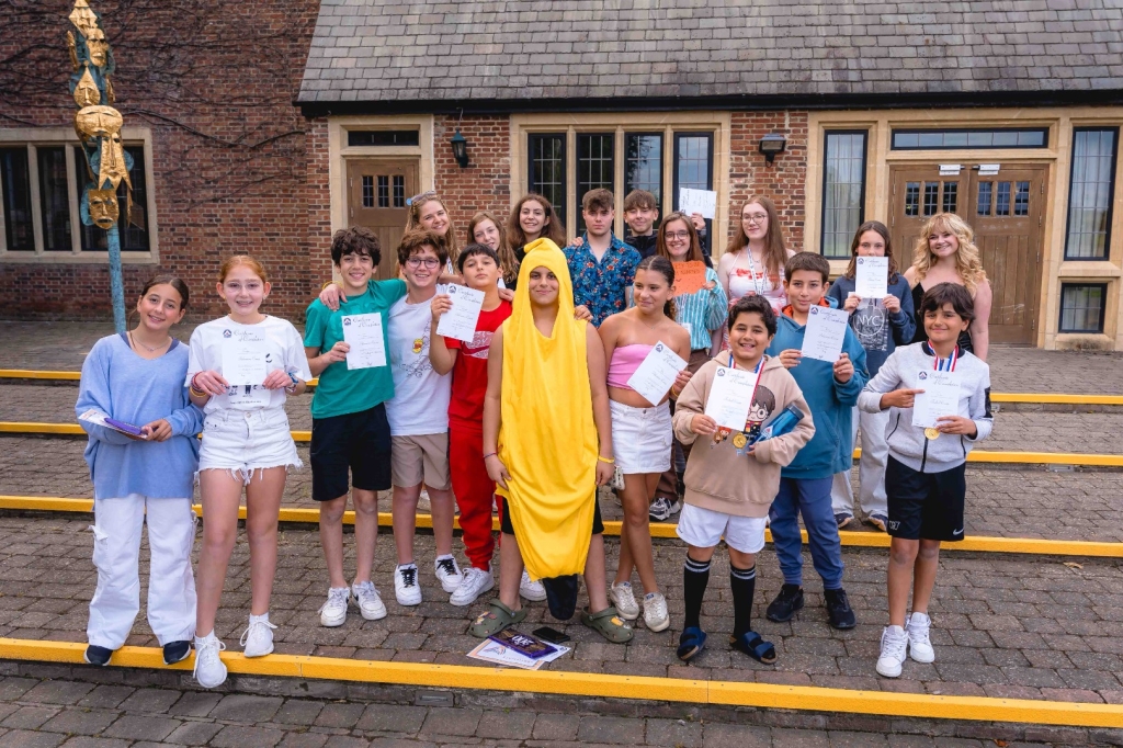 Village Camps International Summer Camp England 2024-07-27 https://www.villagecamps.com/journals_admin/images/2720-1444-Village_Camps_York_day10_118.jpg