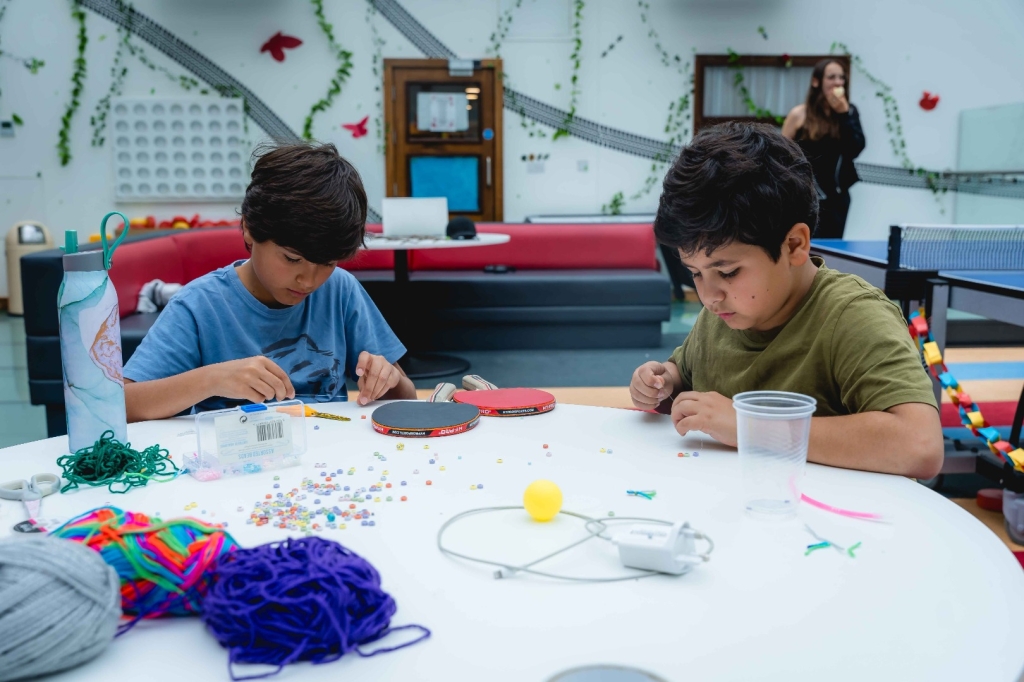 Village Camps International Summer Camp England 2024-07-27 https://www.villagecamps.com/journals_admin/images/2721-6901-Village_Camps_York_day10_25.jpg