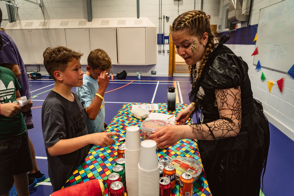 Village Camps International Summer Camp England 2024-07-27 https://www.villagecamps.com/journals_admin/images/2767-8104-_DSC4062.jpg