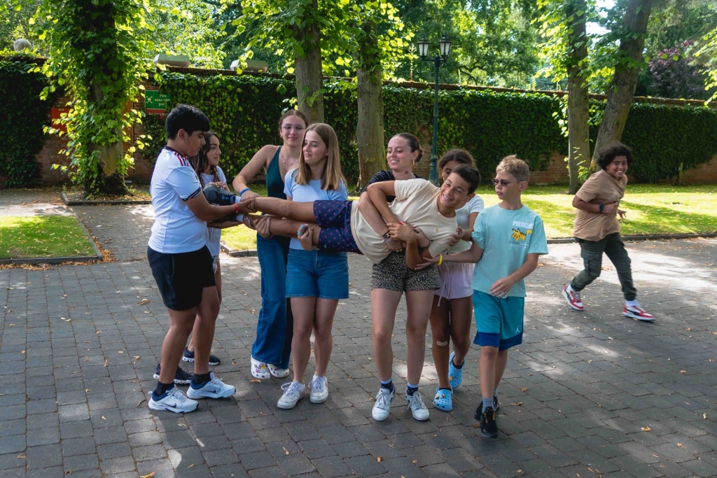 Village Camps International Summer Camp England 2024-07-27 https://www.villagecamps.com/journals_admin/images/2768-5141-Village_Camps_York_day10_35.jpg Village Camps International Summer Camp England 2024-07-27 https://www.villagecamps.com/journals_admin/images/2768-5141-Village_Camps_York_day10_35.jpg