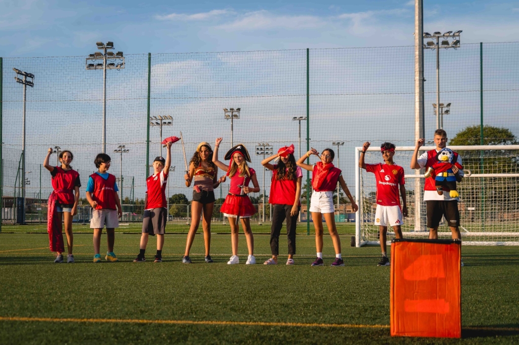 Village Camps International Summer Camp England 2024-07-27 https://www.villagecamps.com/journals_admin/images/2769-4730-Village_Camps_York_day10_187.jpg