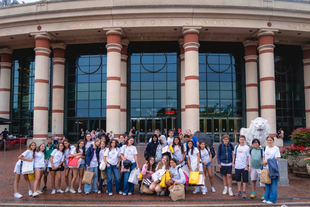 Village Camps International Summer Camp England 2024-07-27 https://www.villagecamps.com/journals_admin/images/2770-6008-Village_Camps_York_day10_62.jpg