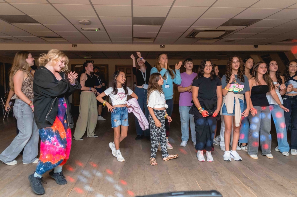 Village Camps International Summer Camp England 2024-07-27 https://www.villagecamps.com/journals_admin/images/2771-2572-Village_Camps_York_day10_186.jpg