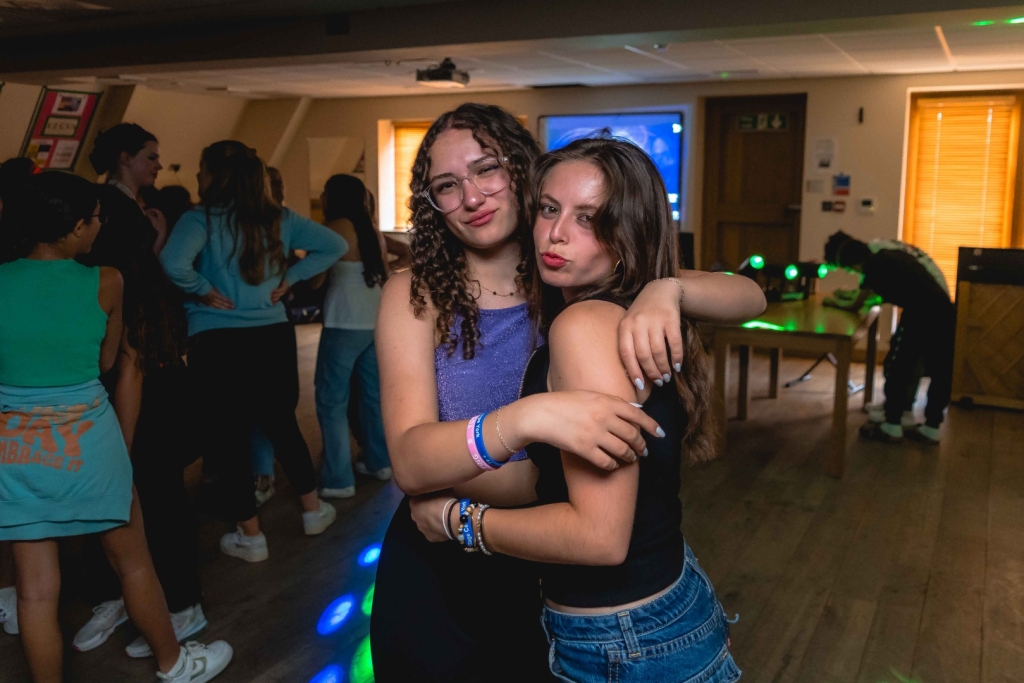 Village Camps International Summer Camp England 2024-07-27 https://www.villagecamps.com/journals_admin/images/2771-2573-Village_Camps_York_day10_198.jpg
