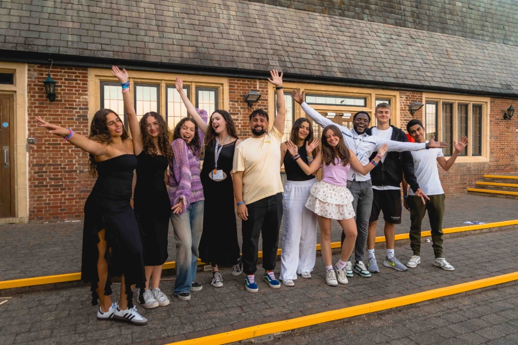 Village Camps International Summer Camp England 2024-07-27 https://www.villagecamps.com/journals_admin/images/2776-2677-_DSC8788.jpg