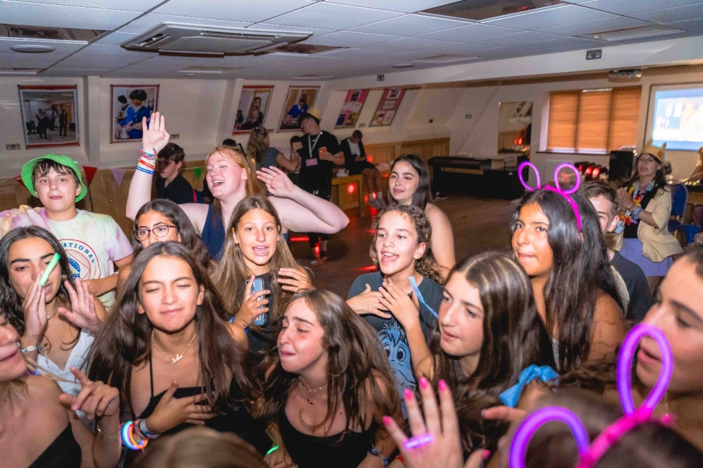 Village Camps International Summer Camp England 2024-07-27 https://www.villagecamps.com/journals_admin/images/2776-2684-_DSC8962.jpg