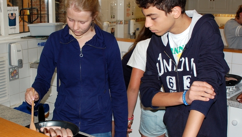 Village Camps International Summer Camp England 2024-07-27 https://www.villagecamps.com/journals_admin/images/382-27-DSC_0021.jpg