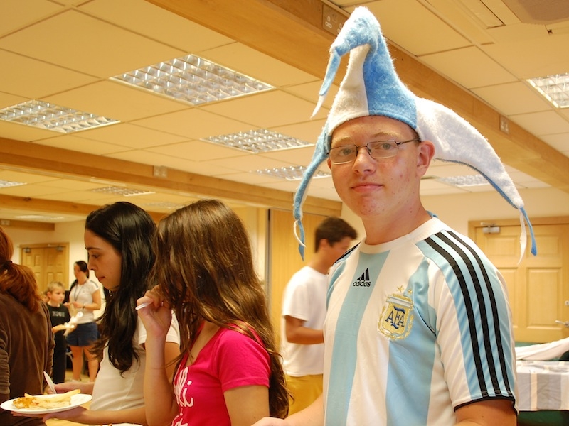Village Camps International Summer Camp England 2024-07-27 https://www.villagecamps.com/journals_admin/images/549-19-DSC_0102.jpg