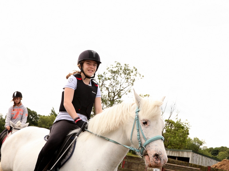 Village Camps International Summer Camp England 2024-07-27 https://www.villagecamps.com/journals_admin/images/722-2-york-030713-011.jpg