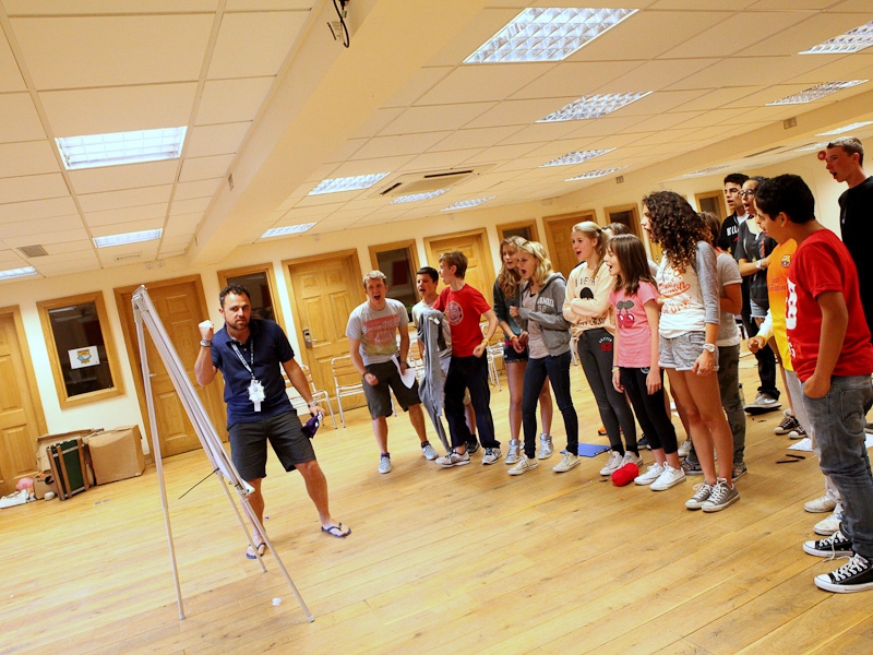 Village Camps International Summer Camp England 2024-07-27 https://www.villagecamps.com/journals_admin/images/722-34-york-030713-030.jpg