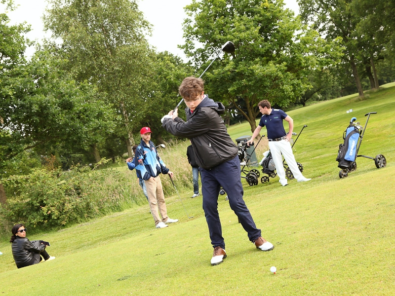 Village Camps International Summer Camp England 2024-07-27 https://www.villagecamps.com/journals_admin/images/723-3-york-040713-013.jpg