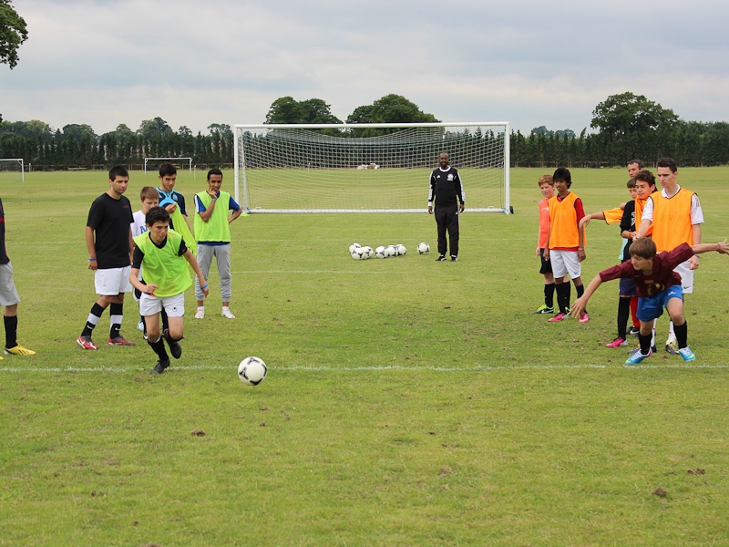 Village Camps International Summer Camp England 2024-07-27 https://www.villagecamps.com/journals_admin/images/723-31-IMG_9841.jpg