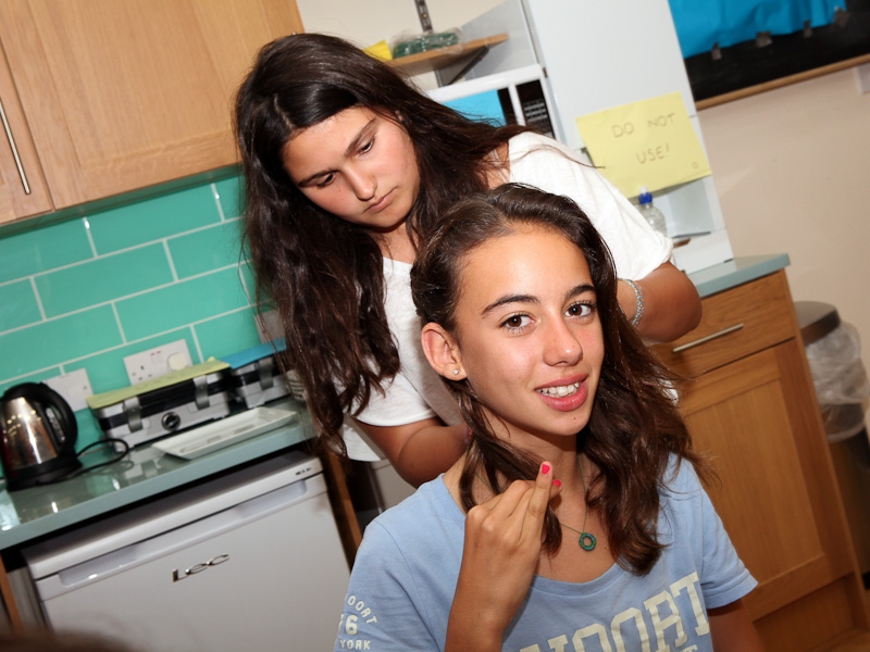 Village Camps International Summer Camp England 2024-07-27 https://www.villagecamps.com/journals_admin/images/723-34-york-040713-032.jpg