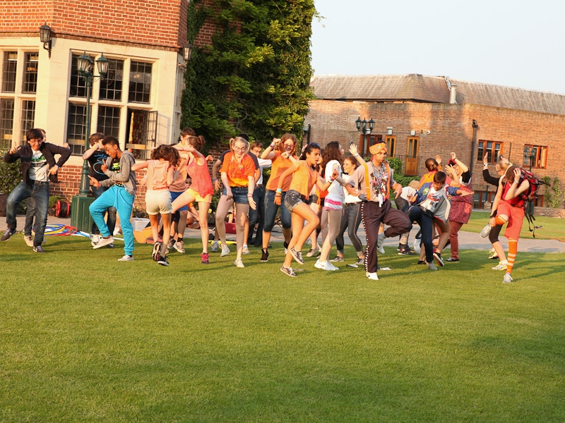 Village Camps International Summer Camp England 2024-07-27 https://www.villagecamps.com/journals_admin/images/724-34-york-050713-007.jpg
