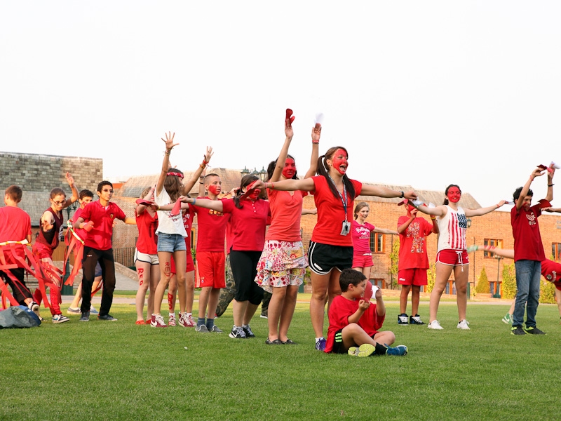 Village Camps International Summer Camp England 2024-07-27 https://www.villagecamps.com/journals_admin/images/724-34-york-050713-012.jpg