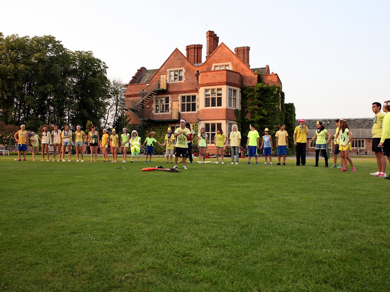 Village Camps International Summer Camp England 2024-07-27 https://www.villagecamps.com/journals_admin/images/724-34-york-050713-020.jpg