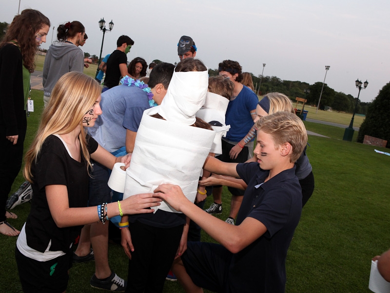 Village Camps International Summer Camp England 2024-07-27 https://www.villagecamps.com/journals_admin/images/724-34-york-050713-041.jpg
