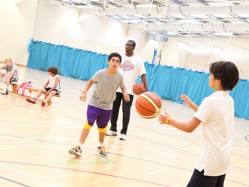 Village Camps International Summer Camp England 2024-07-27 https://www.villagecamps.com/journals_admin/images/730-24-york-100713-008.jpg