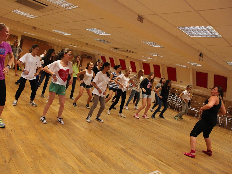 Village Camps International Summer Camp England 2024-07-27 https://www.villagecamps.com/journals_admin/images/730-34-york-100713-037.jpg