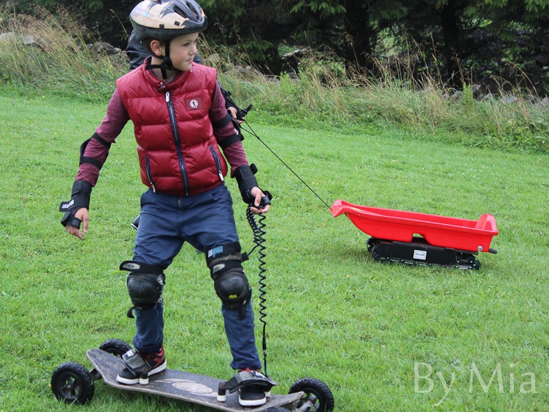Village Camps International Summer Camp England 2024-07-27 https://www.villagecamps.com/journals_admin/images/757-10-mia-10.jpg