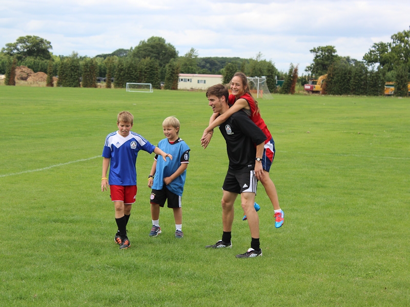 Village Camps International Summer Camp England 2024-07-27 https://www.villagecamps.com/journals_admin/images/758-31-z-40.jpg