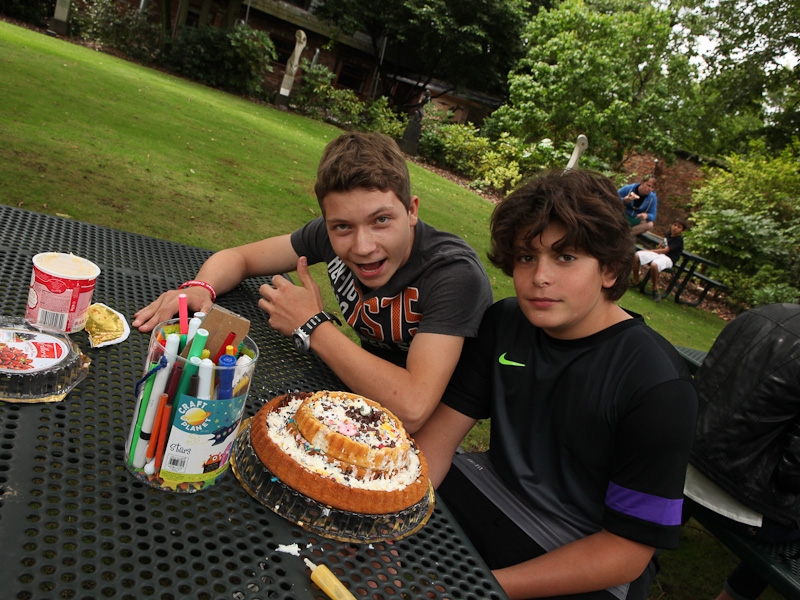 Village Camps International Summer Camp England 2024-07-27 https://www.villagecamps.com/journals_admin/images/758-34-z-34.jpg