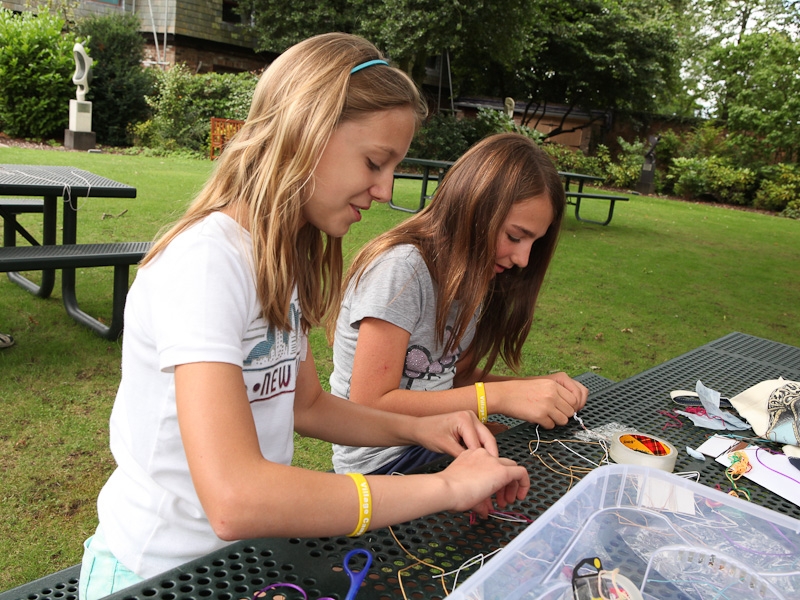 Village Camps International Summer Camp England 2024-07-27 https://www.villagecamps.com/journals_admin/images/758-34-z-36.jpg