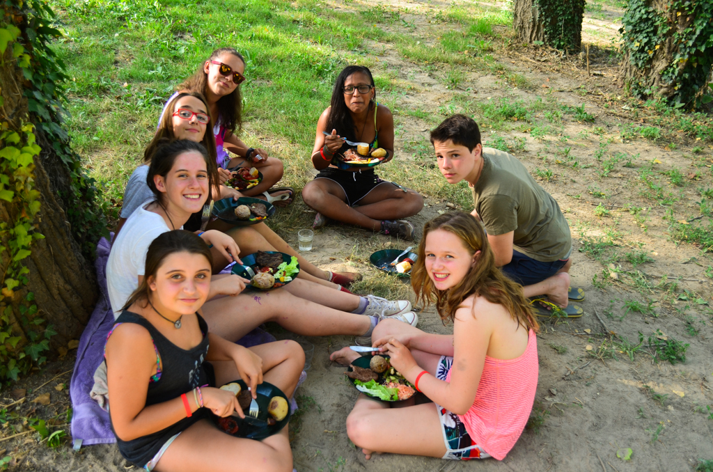 Village Camps International Summer Camp Ard&egrave;che, France 2019-07-26 https://www.villagecamps.com/journals_admin/images/1169-4141-DSC_0040.jpg