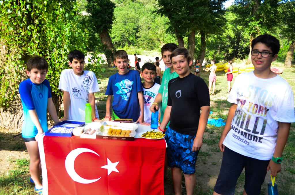 Village Camps International Summer Camp Ard&egrave;che, France 2019-07-26 https://www.villagecamps.com/journals_admin/images/1169-4377-DSC_0005.jpg