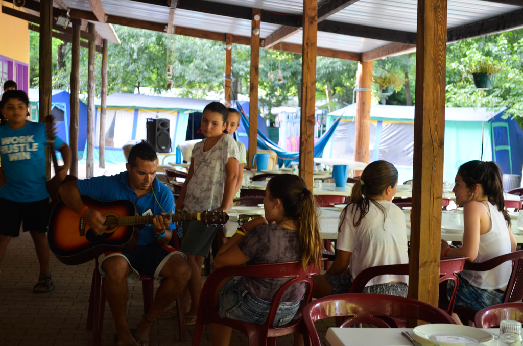 Village Camps International Summer Camp Ard&egrave;che, France 2019-07-26 https://www.villagecamps.com/journals_admin/images/1205-2640-DSC_0004.jpg