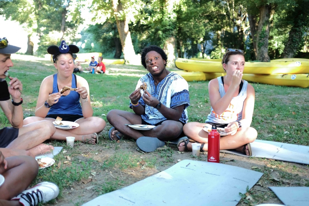 Village Camps International Summer Camp Ard&egrave;che, France 2019-07-26 https://www.villagecamps.com/journals_admin/images/1486-8825-DSCF6425.jpg