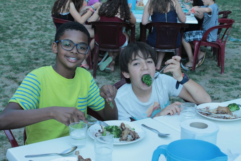 Village Camps International Summer Camp Ard&egrave;che, France 2019-07-26 https://www.villagecamps.com/journals_admin/images/1506-7750-IMG_2943.jpg
