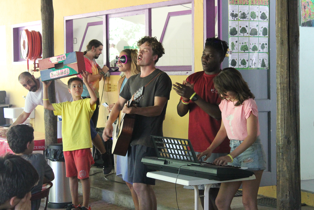 Village Camps International Summer Camp Ard&egrave;che, France 2019-07-26 https://www.villagecamps.com/journals_admin/images/1723-8437-IMG_6218.jpg