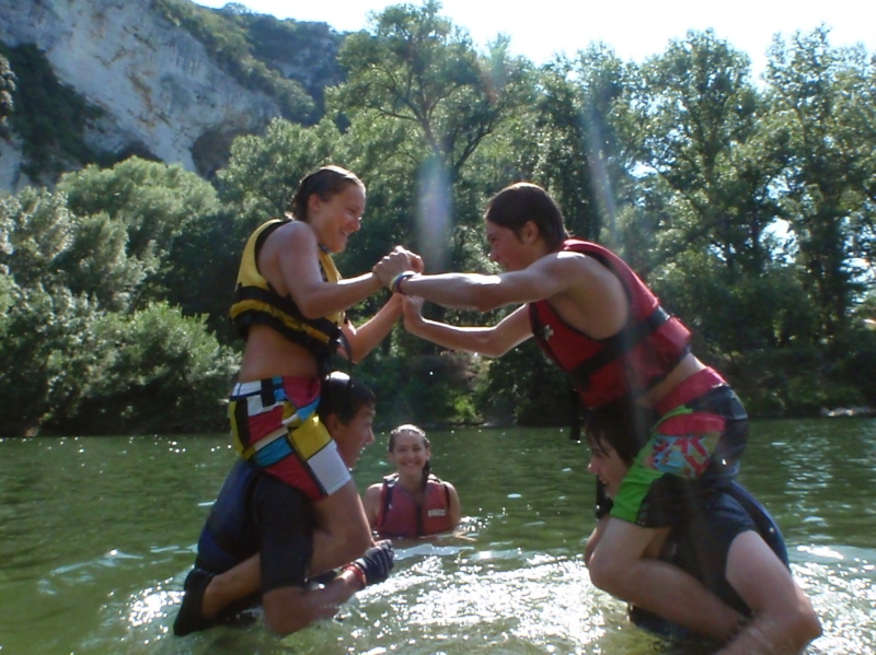 Village Camps International Summer Camp Ard&egrave;che, France 2019-07-26 https://www.villagecamps.com/journals_admin/images/19-25-Wrestle!.jpg