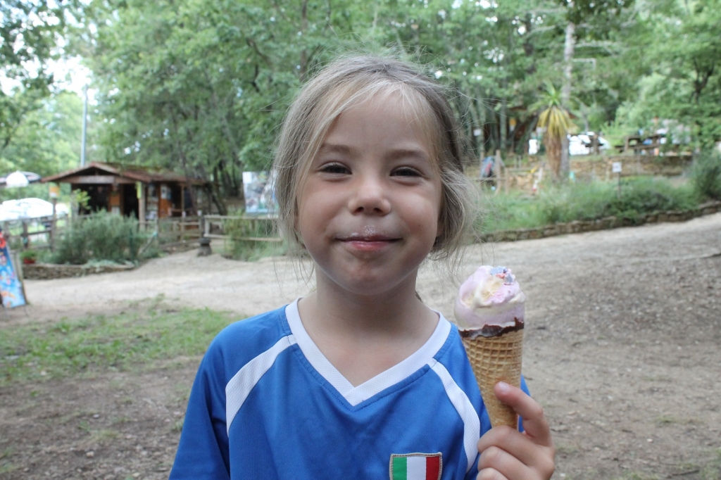 Village Camps International Summer Camp Ard&egrave;che, France 2019-07-26 https://www.villagecamps.com/journals_admin/images/2023-2529-IMG_0414.jpg