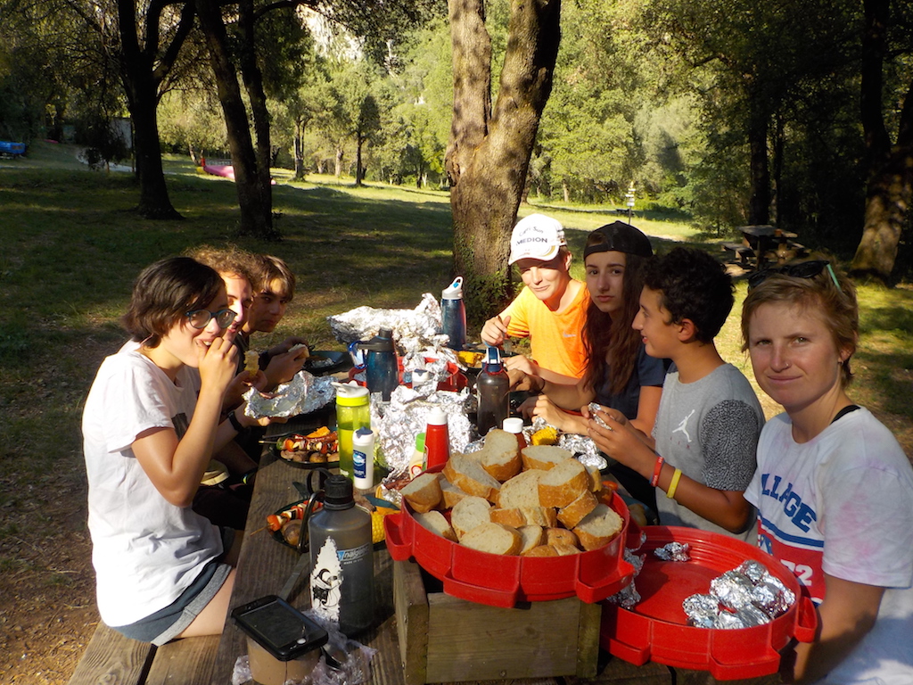 Village Camps International Summer Camp Ard&egrave;che, France 2019-07-26 https://www.villagecamps.com/journals_admin/images/2027-9679-DSCN4244.jpg