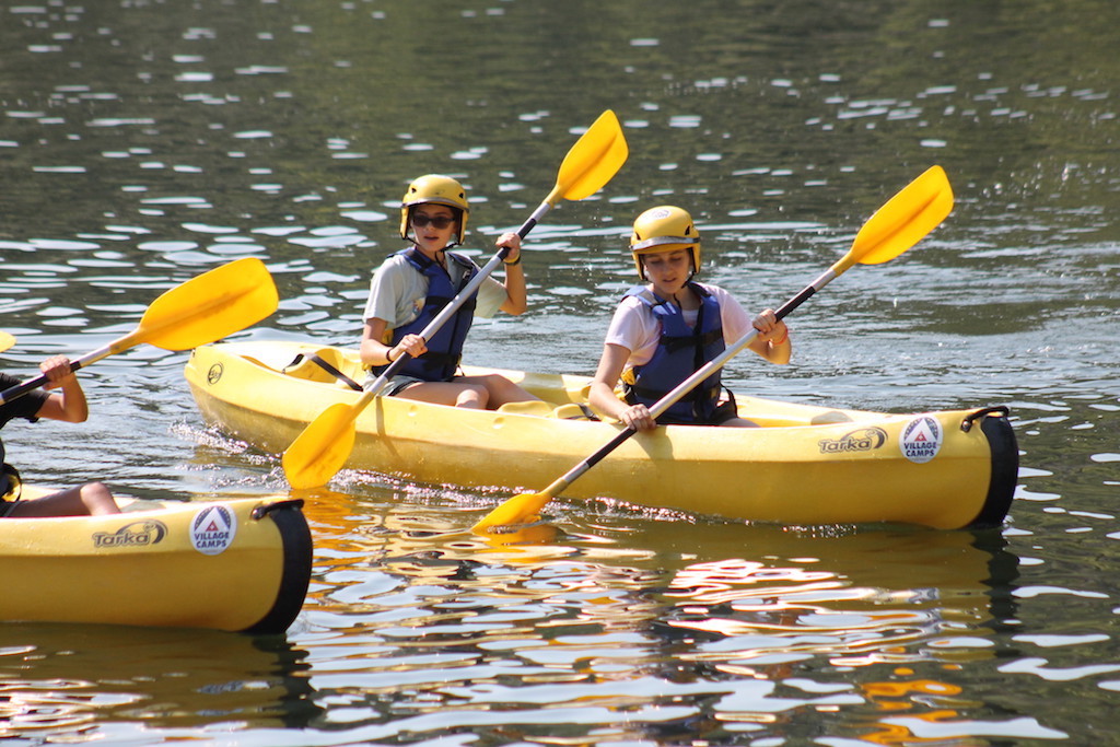 Village Camps International Summer Camp Ard&egrave;che, France 2019-07-26 https://www.villagecamps.com/journals_admin/images/2155-7693-Paddle5.jpg