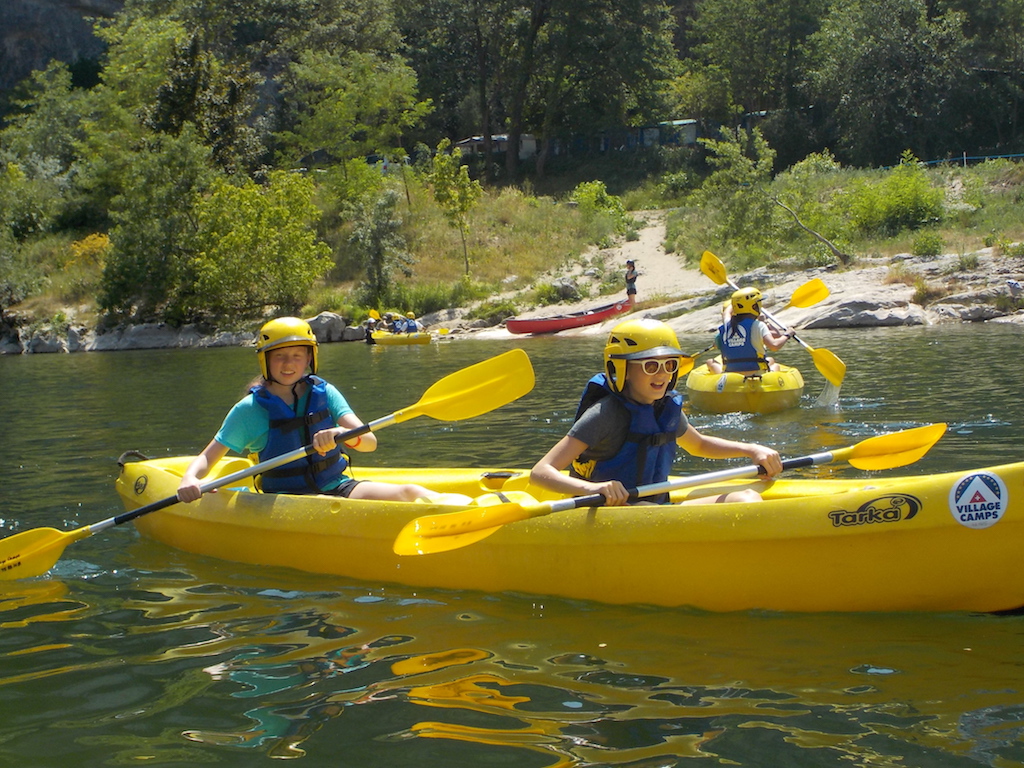 Village Camps International Summer Camp Ard&egrave;che, France 2019-07-26 https://www.villagecamps.com/journals_admin/images/2156-4565-Boat8.jpg