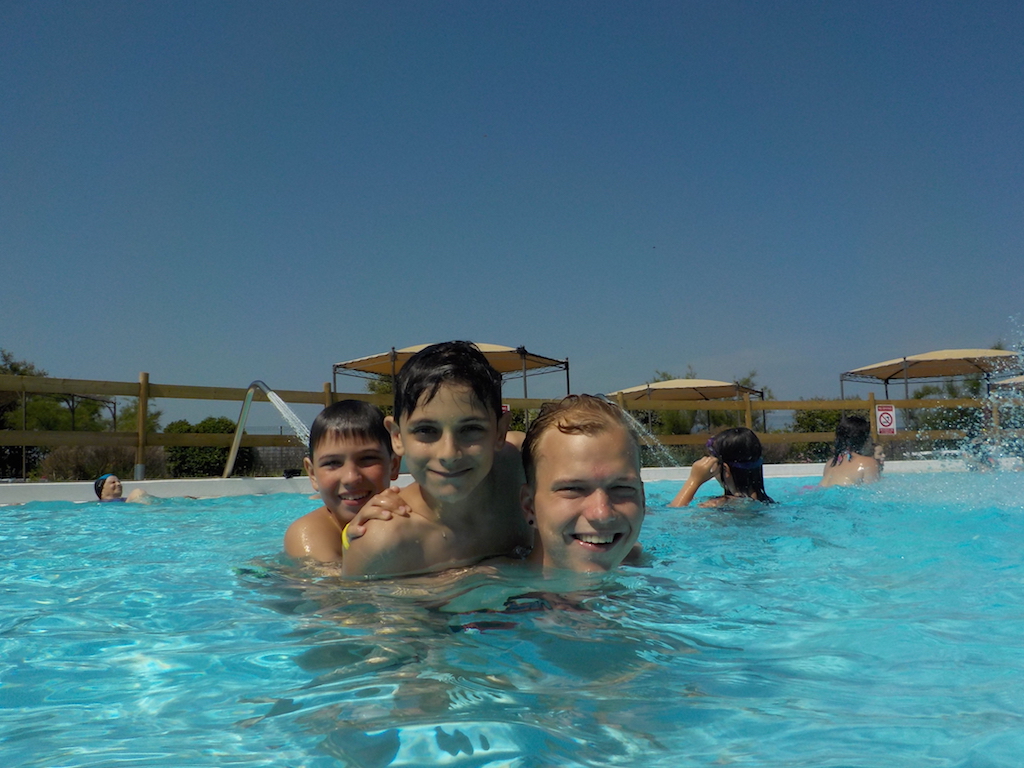 Village Camps International Summer Camp Ard&egrave;che, France 2019-07-26 https://www.villagecamps.com/journals_admin/images/2156-5131-Swim6.jpg