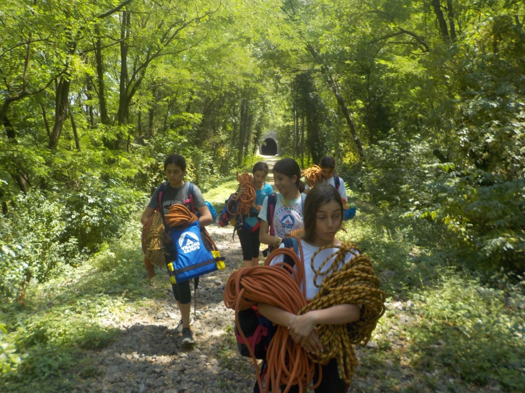 Village Camps International Summer Camp Ard&egrave;che, France 2019-07-26 https://www.villagecamps.com/journals_admin/images/2157-3302-DSCN4523.jpg