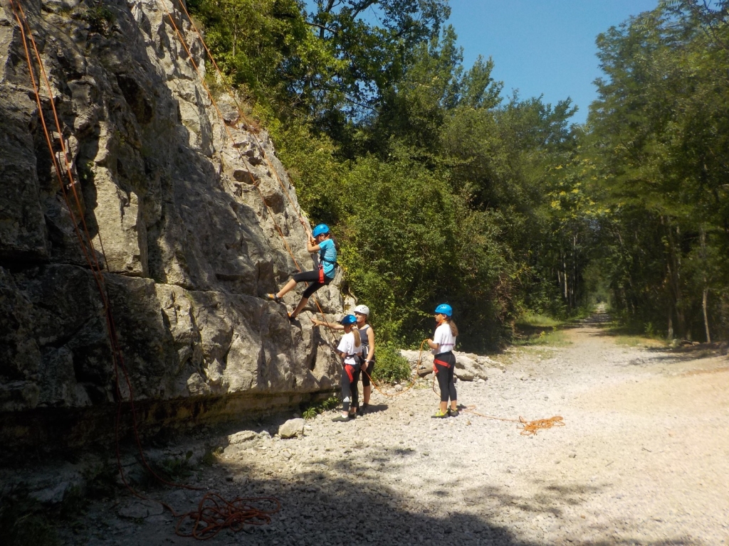 Village Camps International Summer Camp Ard&egrave;che, France 2019-07-26 https://www.villagecamps.com/journals_admin/images/2157-4007-DSCN4502.jpg