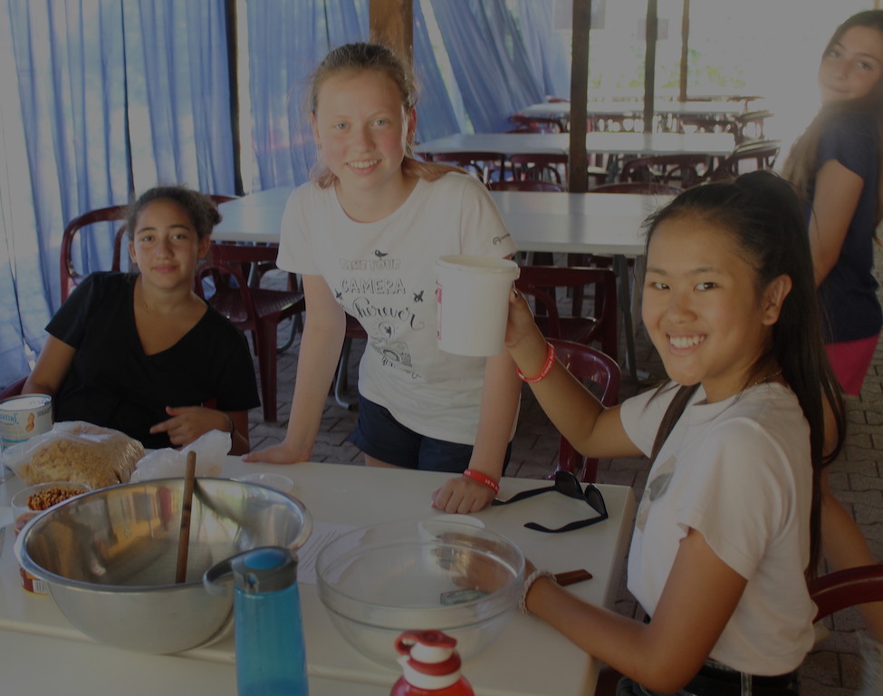 Village Camps International Summer Camp Ard&egrave;che, France 2019-07-26 https://www.villagecamps.com/journals_admin/images/2158-7807-Bake4.jpg