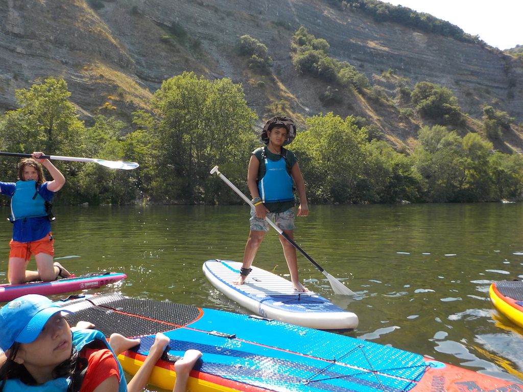 Village Camps International Summer Camp Ard&egrave;che, France 2019-07-26 https://www.villagecamps.com/journals_admin/images/2158-7811-SUP7.jpg