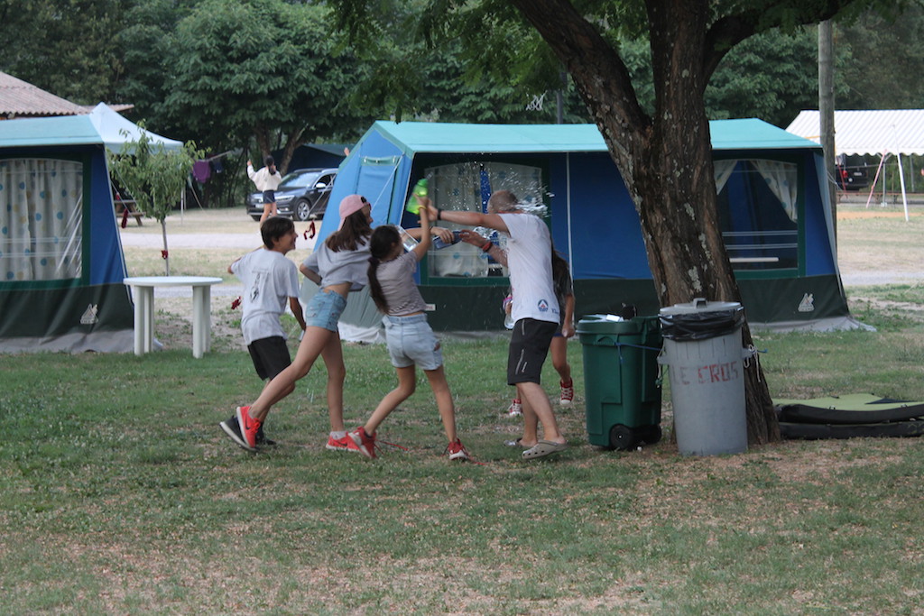 Village Camps International Summer Camp Ard&egrave;che, France 2019-07-26 https://www.villagecamps.com/journals_admin/images/2160-1891-MurdMyst10.jpg